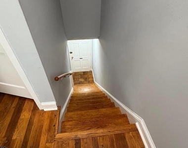1742 E West Highway - Photo Thumbnail 5