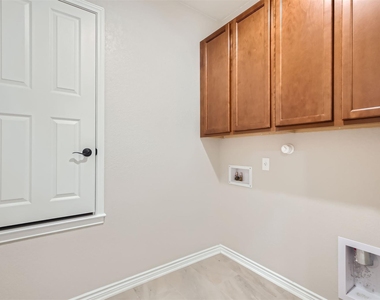 216 Deer Crest Dr - Photo Thumbnail 22