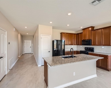 216 Deer Crest Dr - Photo Thumbnail 9