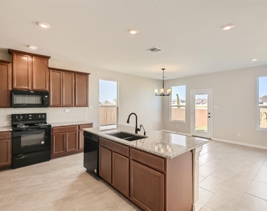 216 Deer Crest Dr - Photo Thumbnail 12