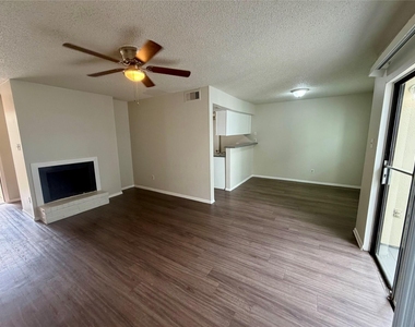 8017 Gessner Dr - Photo Thumbnail 1