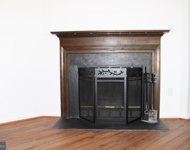 907 Woodbridge Court - Photo Thumbnail 7