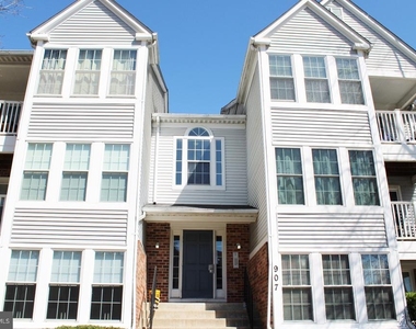907 Woodbridge Court - Photo Thumbnail 12