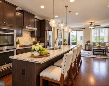 4349 Viridian Terrace - Photo Thumbnail 10