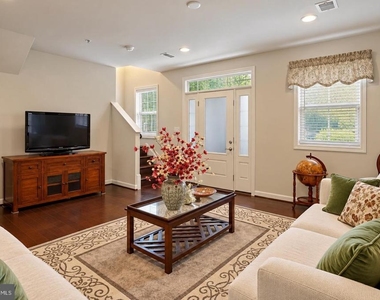 4349 Viridian Terrace - Photo Thumbnail 2