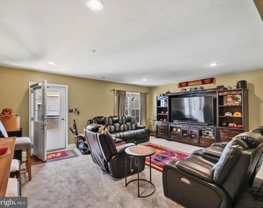 11228 Saint Luke Drive - Photo Thumbnail 9