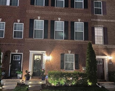11228 Saint Luke Drive - Photo Thumbnail 3