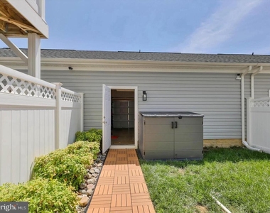 11228 Saint Luke Drive - Photo Thumbnail 12