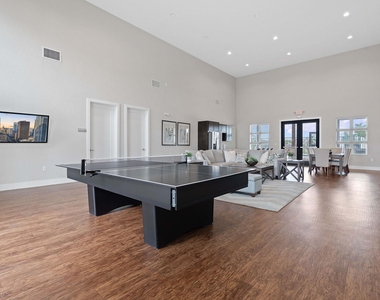 6113 Dumfries Ln - Photo Thumbnail 17