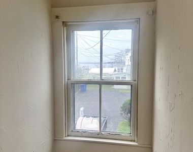 7267 Benedict Avenue - Photo Thumbnail 12