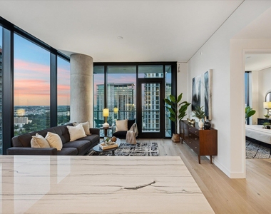 610 Davis St - Photo Thumbnail 8