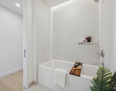 610 Davis St - Photo Thumbnail 20