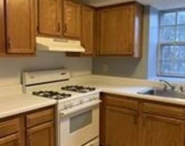 11914 Tarragon Road - Photo Thumbnail 5