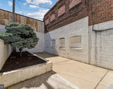 1709 Bank Street - Photo Thumbnail 19