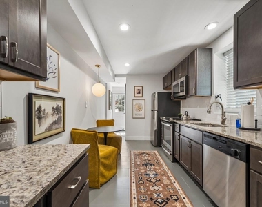 1709 Bank Street - Photo Thumbnail 7