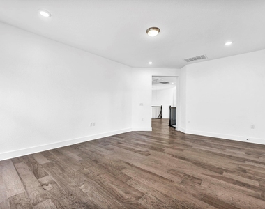 16825 Morelle Dr - Photo Thumbnail 26