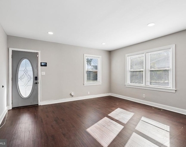 6716 Danville Avenue - Photo Thumbnail 19