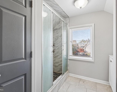 6716 Danville Avenue - Photo Thumbnail 10