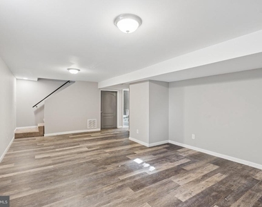 6716 Danville Avenue - Photo Thumbnail 2