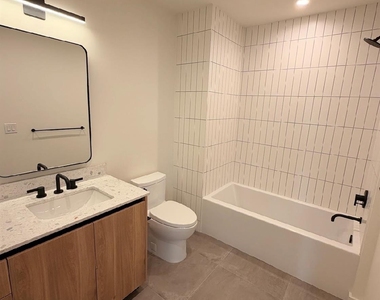84 East Ave Ave - Photo Thumbnail 8