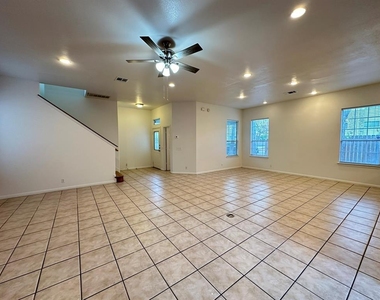 606 E 54th St - Photo Thumbnail 6