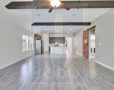 160 Sangaree Dr - Photo Thumbnail 6