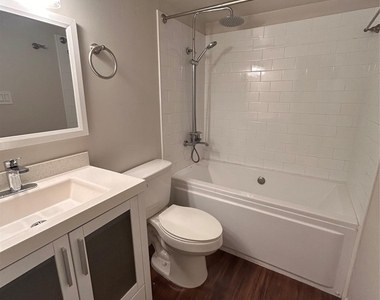 901 E 40th St - Photo Thumbnail 8
