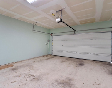 6400 Rafferty Ln - Photo Thumbnail 27