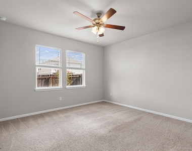 6400 Rafferty Ln - Photo Thumbnail 12