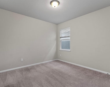 6400 Rafferty Ln - Photo Thumbnail 18