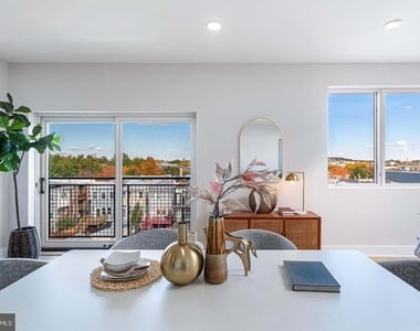 1516 East Capitol Street Ne - Photo Thumbnail 7