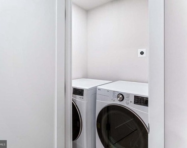 1516 East Capitol Street Ne - Photo Thumbnail 10