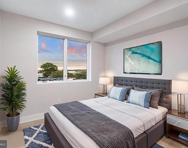 1516 East Capitol Street Ne - Photo Thumbnail 3