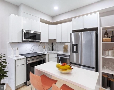 1516 East Capitol Street Ne - Photo Thumbnail 1