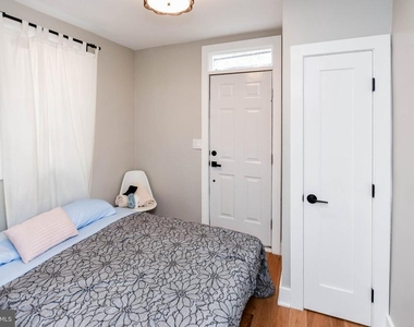 1825 Providence Street Ne - Photo Thumbnail 20