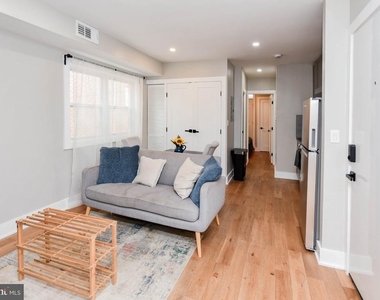 1825 Providence Street Ne - Photo Thumbnail 15
