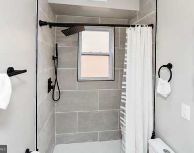1825 Providence Street Ne - Photo Thumbnail 18