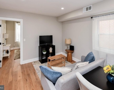 1825 Providence Street Ne - Photo Thumbnail 7