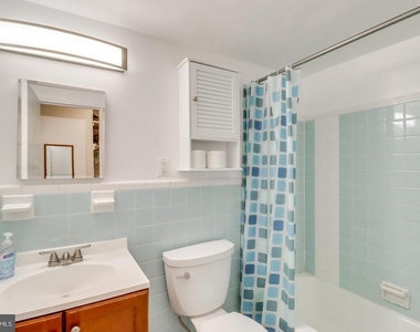 2710 Macomb Street Nw - Photo Thumbnail 7