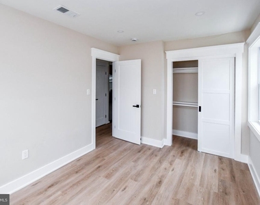 1274 Meigs Place Ne - Photo Thumbnail 9