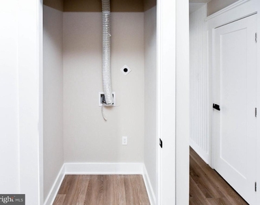 1274 Meigs Place Ne - Photo Thumbnail 24