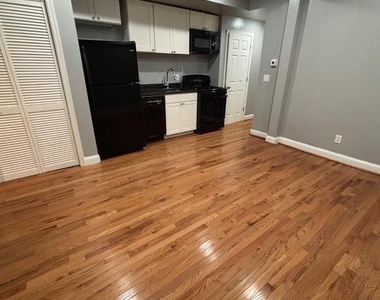 1141 Owen Place Ne - Photo Thumbnail 7