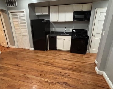 1141 Owen Place Ne - Photo Thumbnail 6