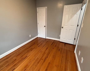 1141 Owen Place Ne - Photo Thumbnail 3