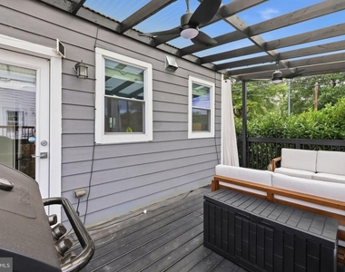 200 Cromwell Terrace Ne - Photo Thumbnail 5