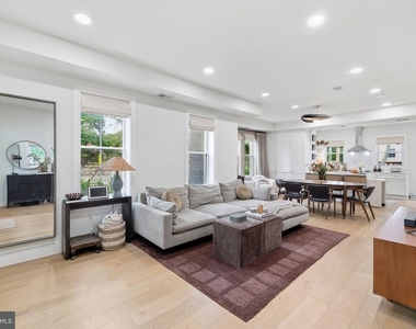 200 Cromwell Terrace Ne - Photo Thumbnail 7