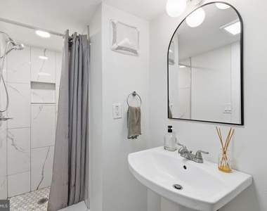 200 Cromwell Terrace Ne - Photo Thumbnail 31