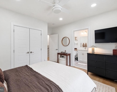 200 Cromwell Terrace Ne - Photo Thumbnail 21