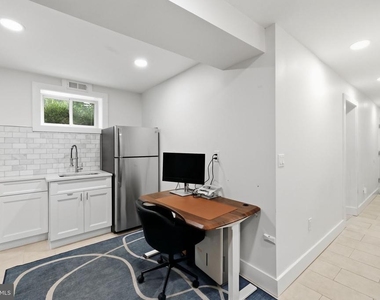 200 Cromwell Terrace Ne - Photo Thumbnail 30