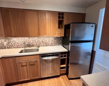 2012 Wyoming Avenue Nw - Photo Thumbnail 5